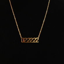 Load image into Gallery viewer, Gold Personalized Name Necklace