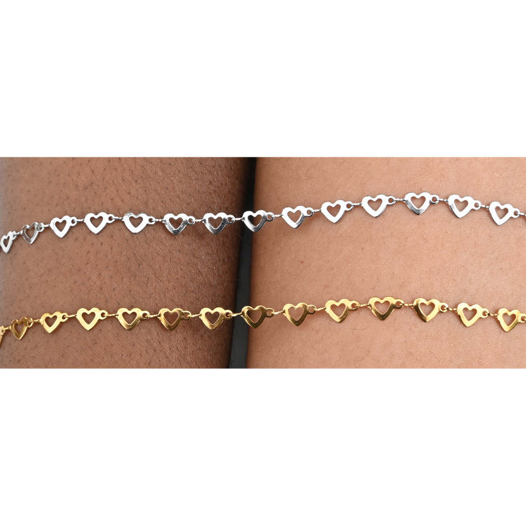 Amoura Chain